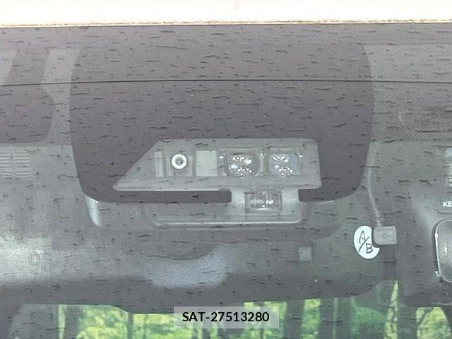 Toyota ESQUIRE 2019-04 7250729-4