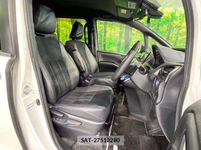 Toyota ESQUIRE 2019-04 7250729-7