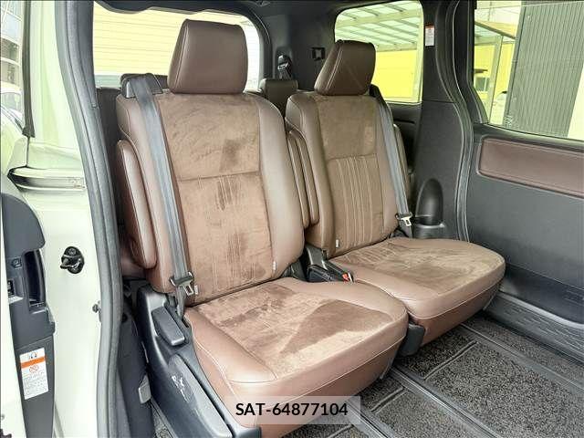 Toyota ESQUIRE 2018-09 7271861-25