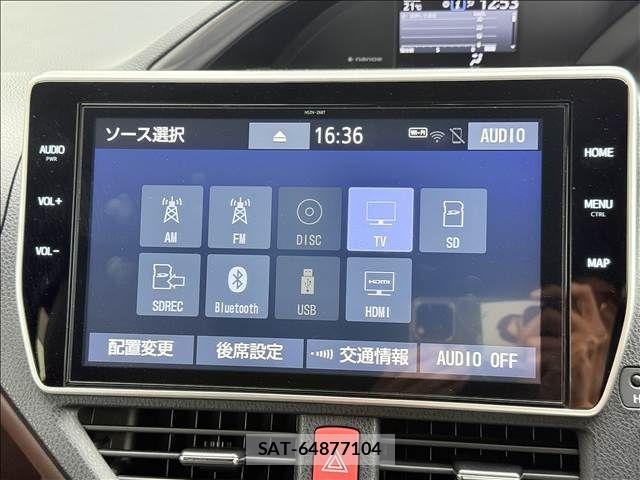 Toyota ESQUIRE 2018-09 7271861-2