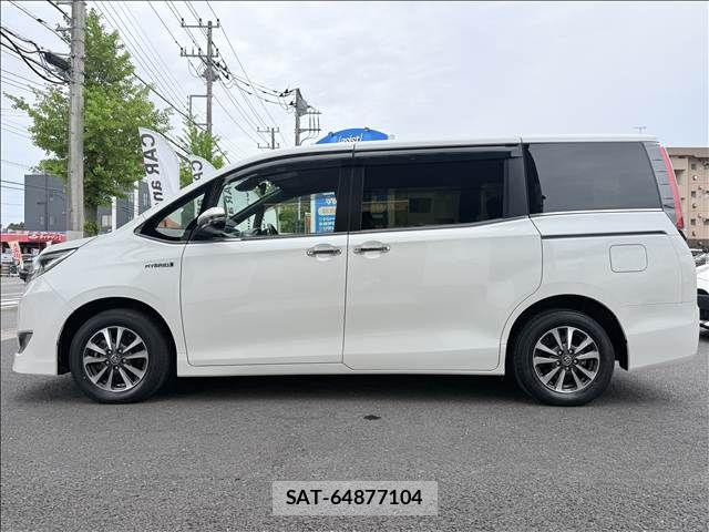 Toyota ESQUIRE 2018-09 7271861-5
