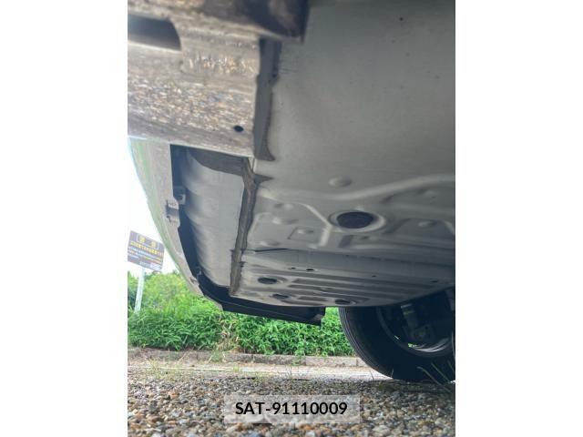 Toyota ESQUIRE 2017-07 7326950-9