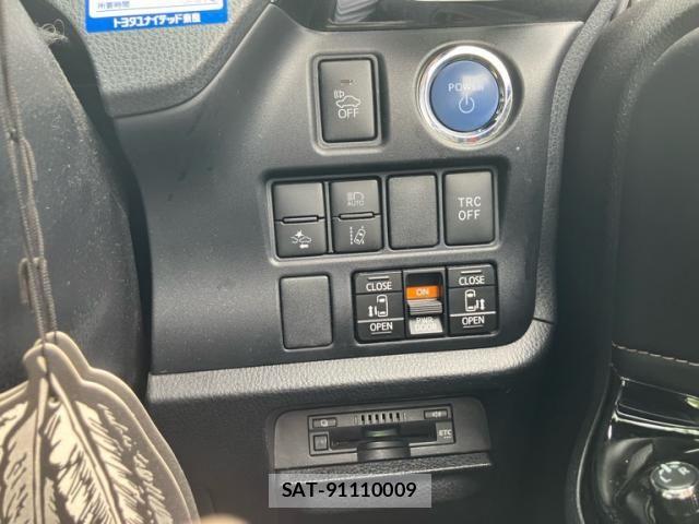 Toyota ESQUIRE 2017-07 7326950-20
