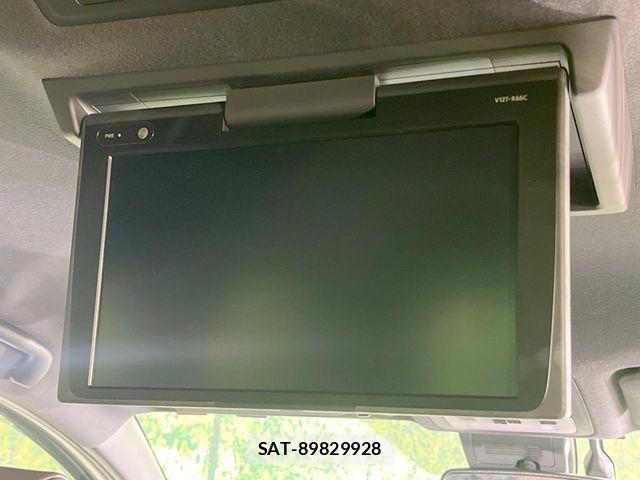 Toyota ESQUIRE 2017-12 7326943-3