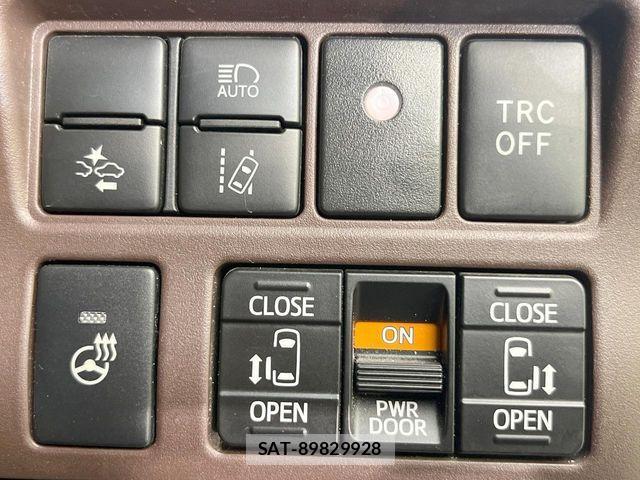 Toyota ESQUIRE 2017-12 7326943-5