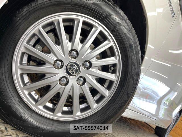 Toyota ESQUIRE 2015-04 7326946-13