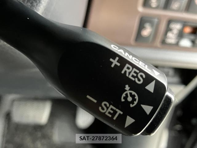 Toyota ESQUIRE 2017-07 7332686-17