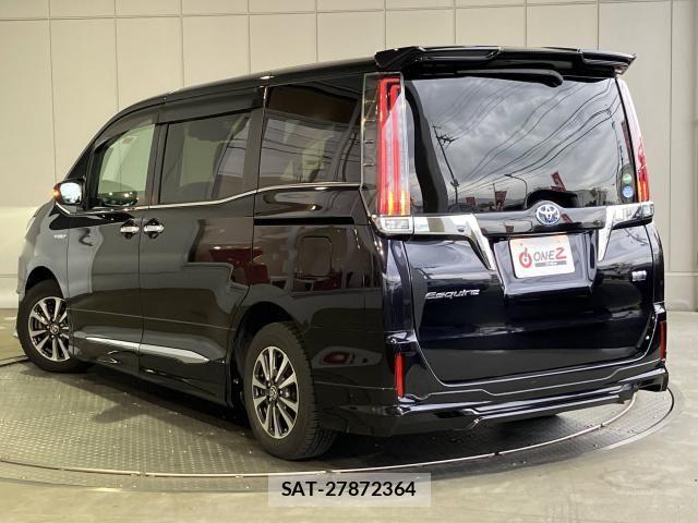 Toyota ESQUIRE 2017-07 7332686-1