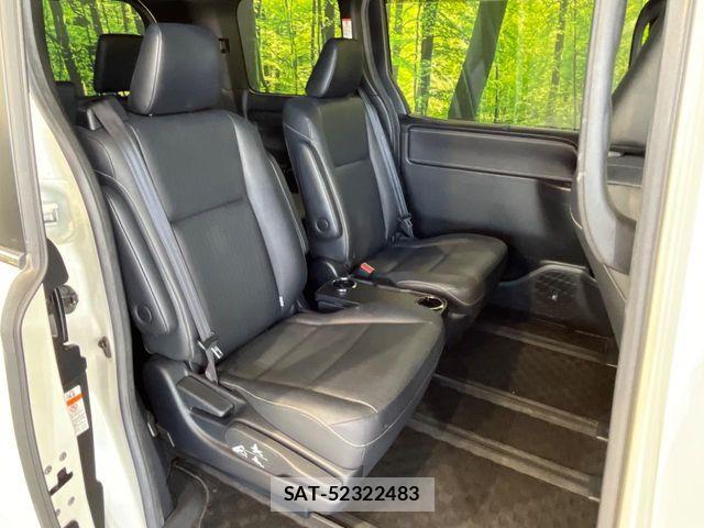 Toyota ESQUIRE 2016-06 7326944-8
