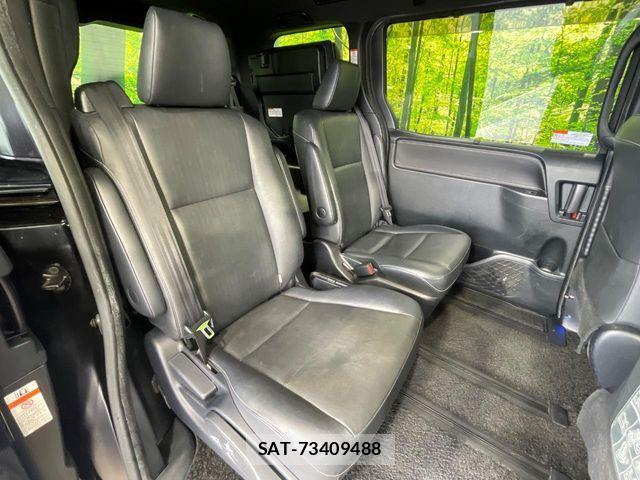 Toyota ESQUIRE 2016-05 7326945-9