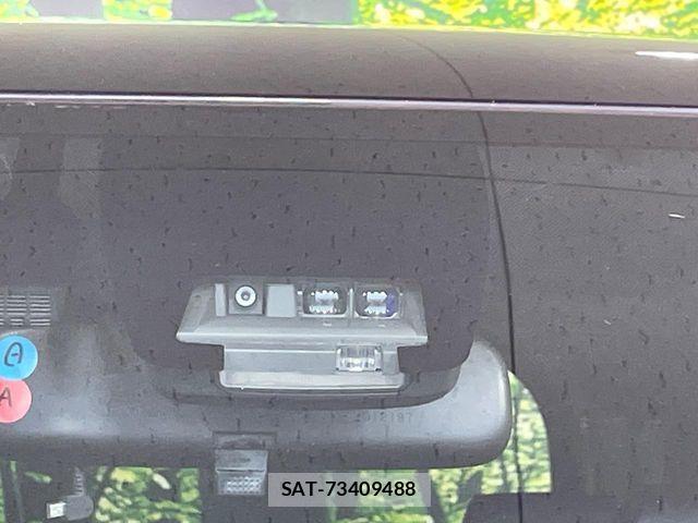 Toyota ESQUIRE 2016-05 7326945-6