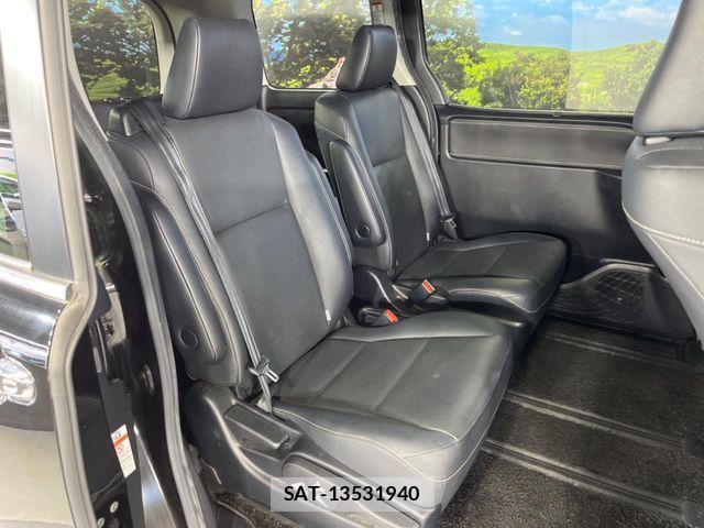 Toyota ESQUIRE 2015-03 7326947-9