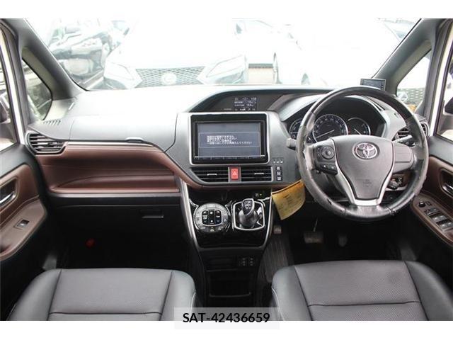 Toyota ESQUIRE 2015-09 7326948-24