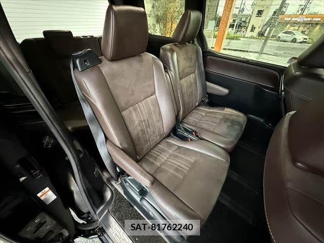 Toyota ESQUIRE 2017-09 7357670-17