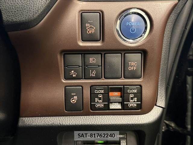 Toyota ESQUIRE 2017-09 7357670-23