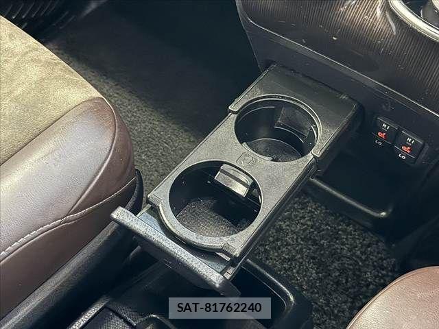 Toyota ESQUIRE 2017-09 7357670-26