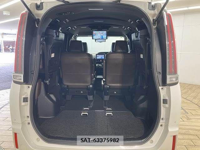 Toyota ESQUIRE 2019-05 7357663-13