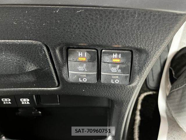 Toyota ESQUIRE 2019-06 7357662-17