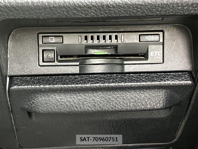 Toyota ESQUIRE 2019-06 7357662-19