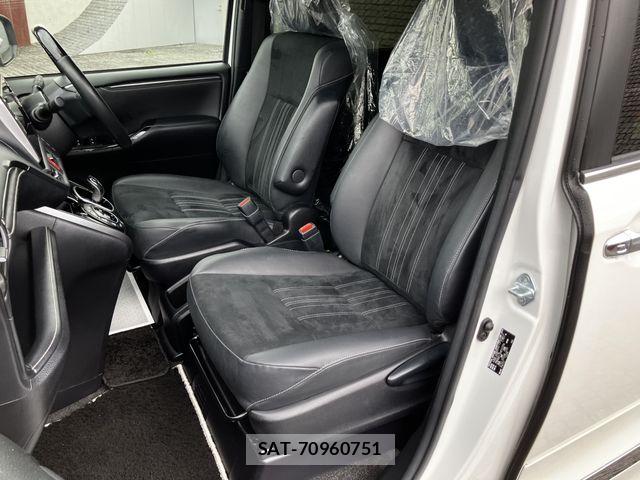 Toyota ESQUIRE 2019-06 7357662-20