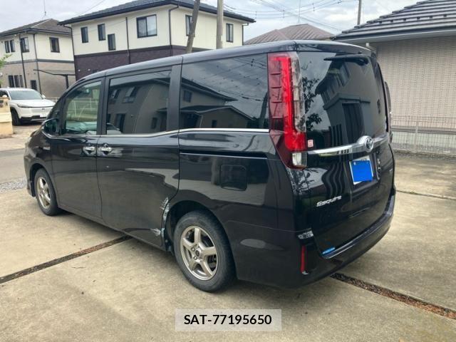 Toyota ESQUIRE 2017-03 7357667-4