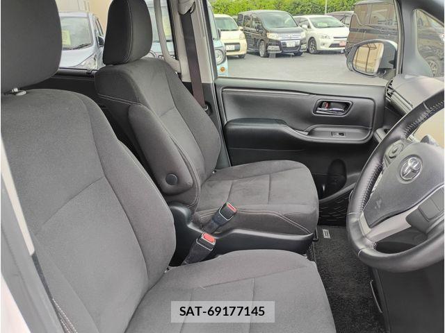 Toyota ESQUIRE 2014-11 7392081-9