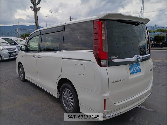 Toyota ESQUIRE 2014-11 7392081-5