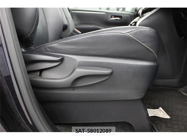 Toyota ESQUIRE 2016-05 7454167-27