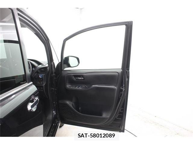 Toyota ESQUIRE 2016-05 7454167-29