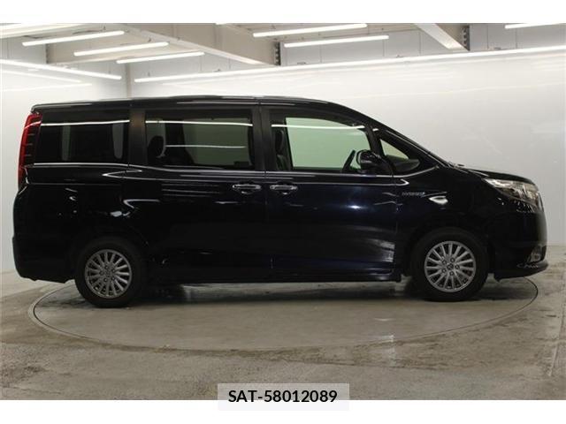 Toyota ESQUIRE 2016-05 7454167-3