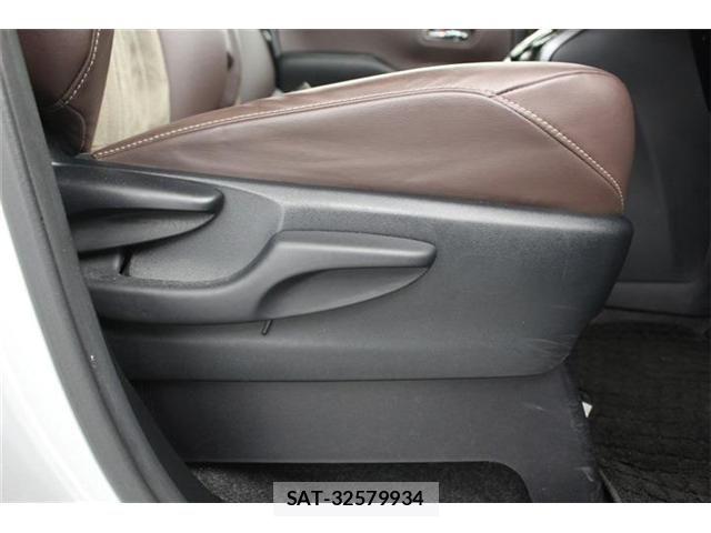 Toyota ESQUIRE 2018-09 7454163-27