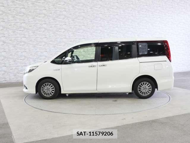 Toyota ESQUIRE 2015-11 7454168-11
