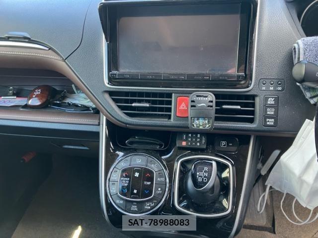 Toyota ESQUIRE 2016-05 7500480-19
