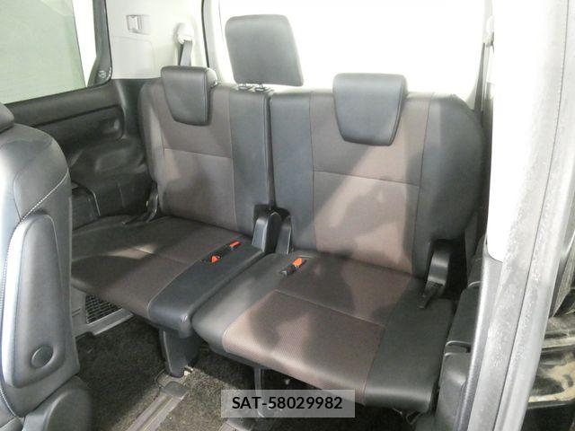 Toyota ESQUIRE 2015-07 7508610-12