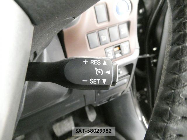 Toyota ESQUIRE 2015-07 7508610-19
