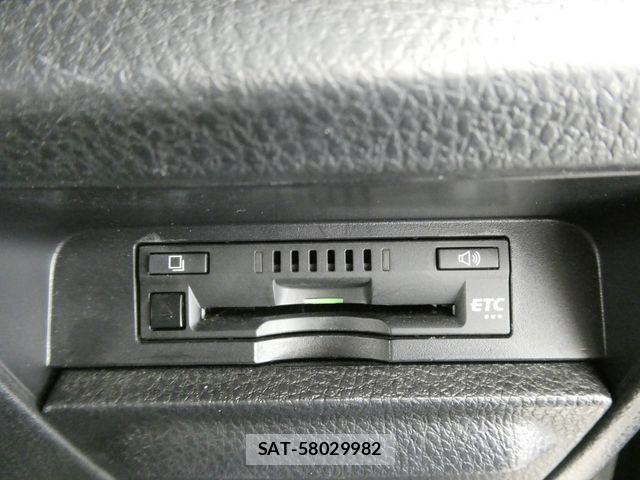 Toyota ESQUIRE 2015-07 7508610-21