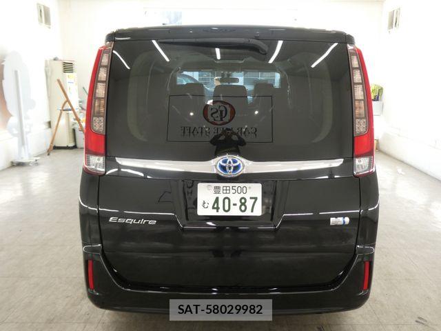 Toyota ESQUIRE 2015-07 7508610-5
