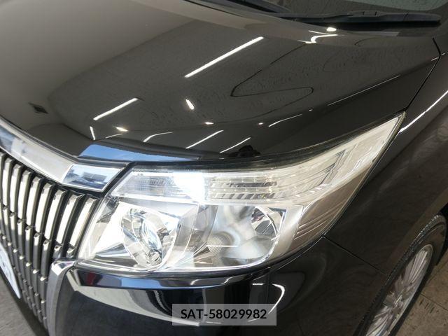 Toyota ESQUIRE 2015-07 7508610-7