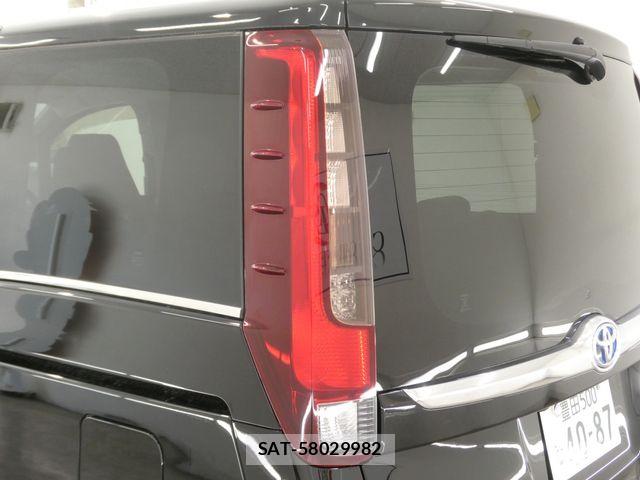 Toyota ESQUIRE 2015-07 7508610-8