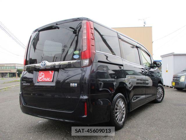 Toyota ESQUIRE 2016-03 7500476-2
