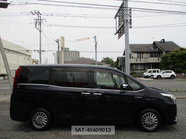 Toyota ESQUIRE 2016-03 7500476-7