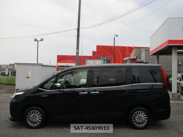 Toyota ESQUIRE 2016-03 7500476-8