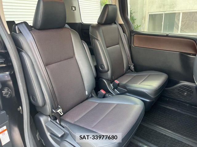 Toyota ESQUIRE 2016-04 7500474-9