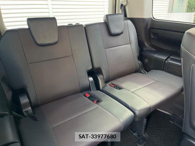 Toyota ESQUIRE 2016-04 7500474-10
