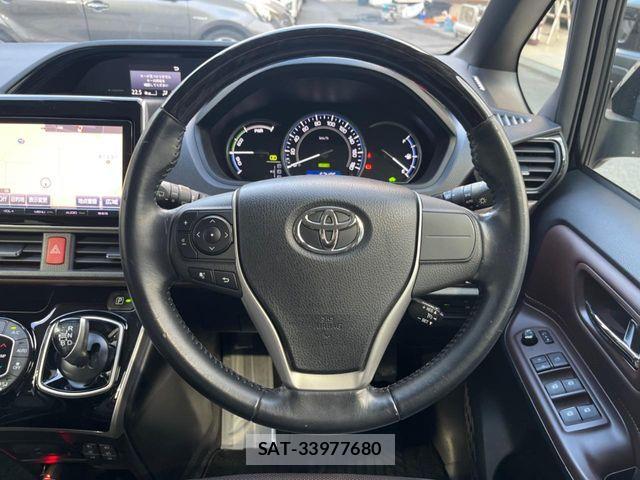 Toyota ESQUIRE 2016-04 7500474-12