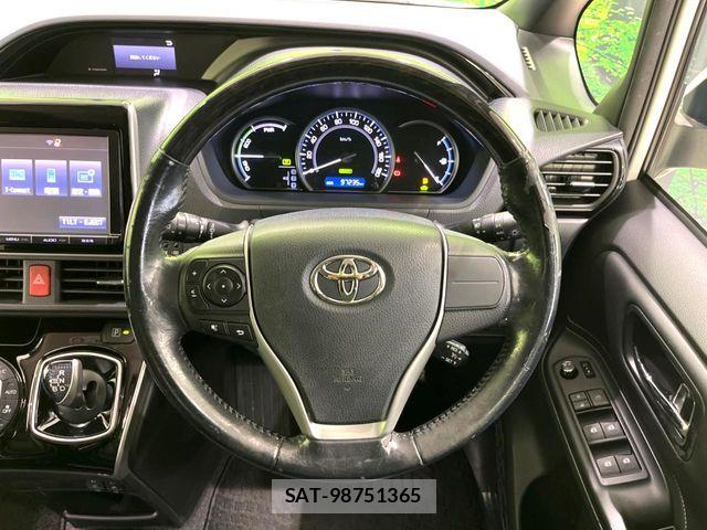 Toyota ESQUIRE 2015-06 7562080-7