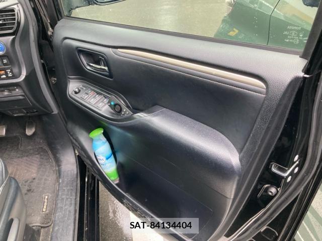 Toyota ESQUIRE 2017-06 7616433-6