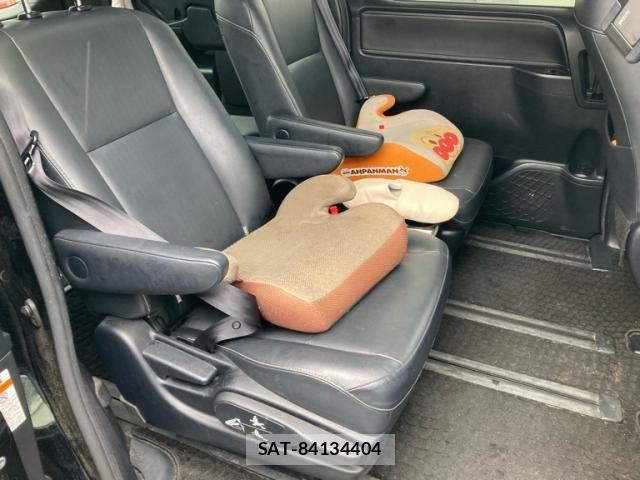 Toyota ESQUIRE 2017-06 7616433-9