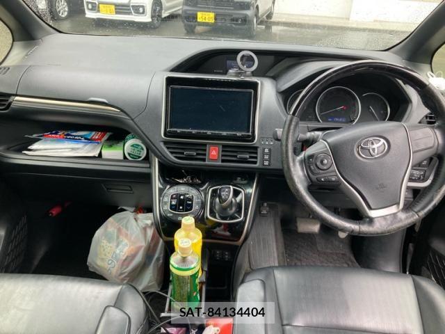 Toyota ESQUIRE 2017-06 7616433-10