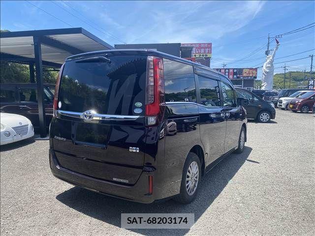 Toyota ESQUIRE 2015-02 7616434-1